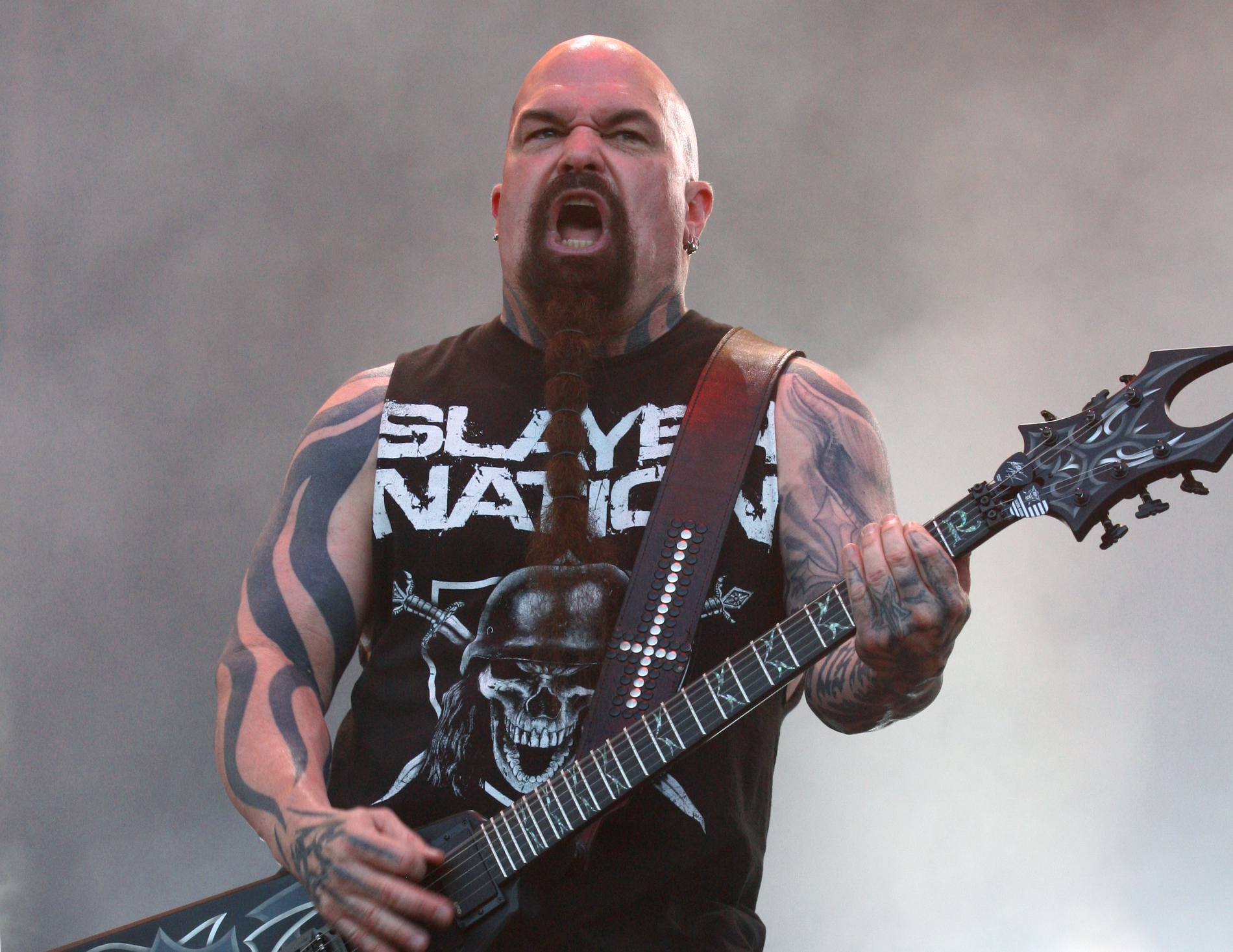 El "retorno" de B.C. Rich sin Kerry King de Slayer, que se pasa a Dean